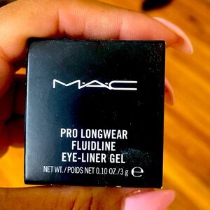 Mac Pro Longwear Eye-Liner Gel